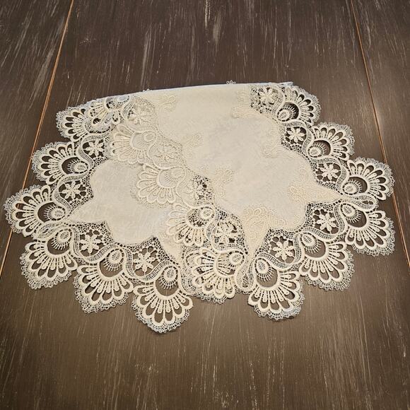 White Lace Cutwork Table Runner 29x13 Embroidered Floral Elegant Dresser Scarf - Picture 4 of 6